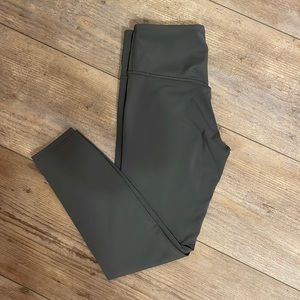 Athleta Elation 7/8 Train size Small